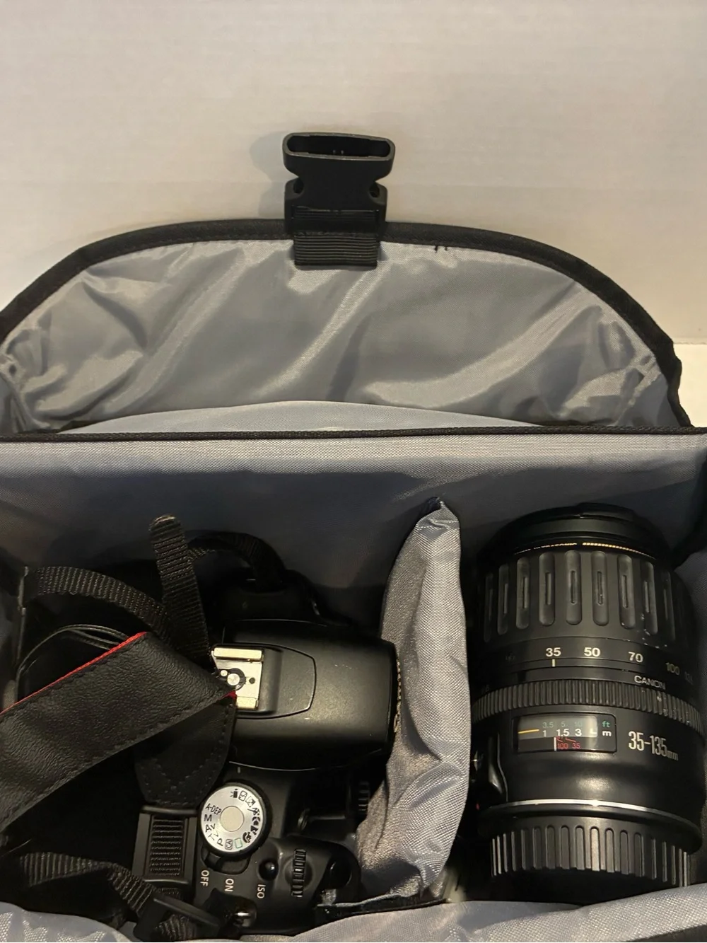 Canon EOS Rebel T1i Digital SLR Camera w/ Canon Lens EF-S35-135 mm Bundle